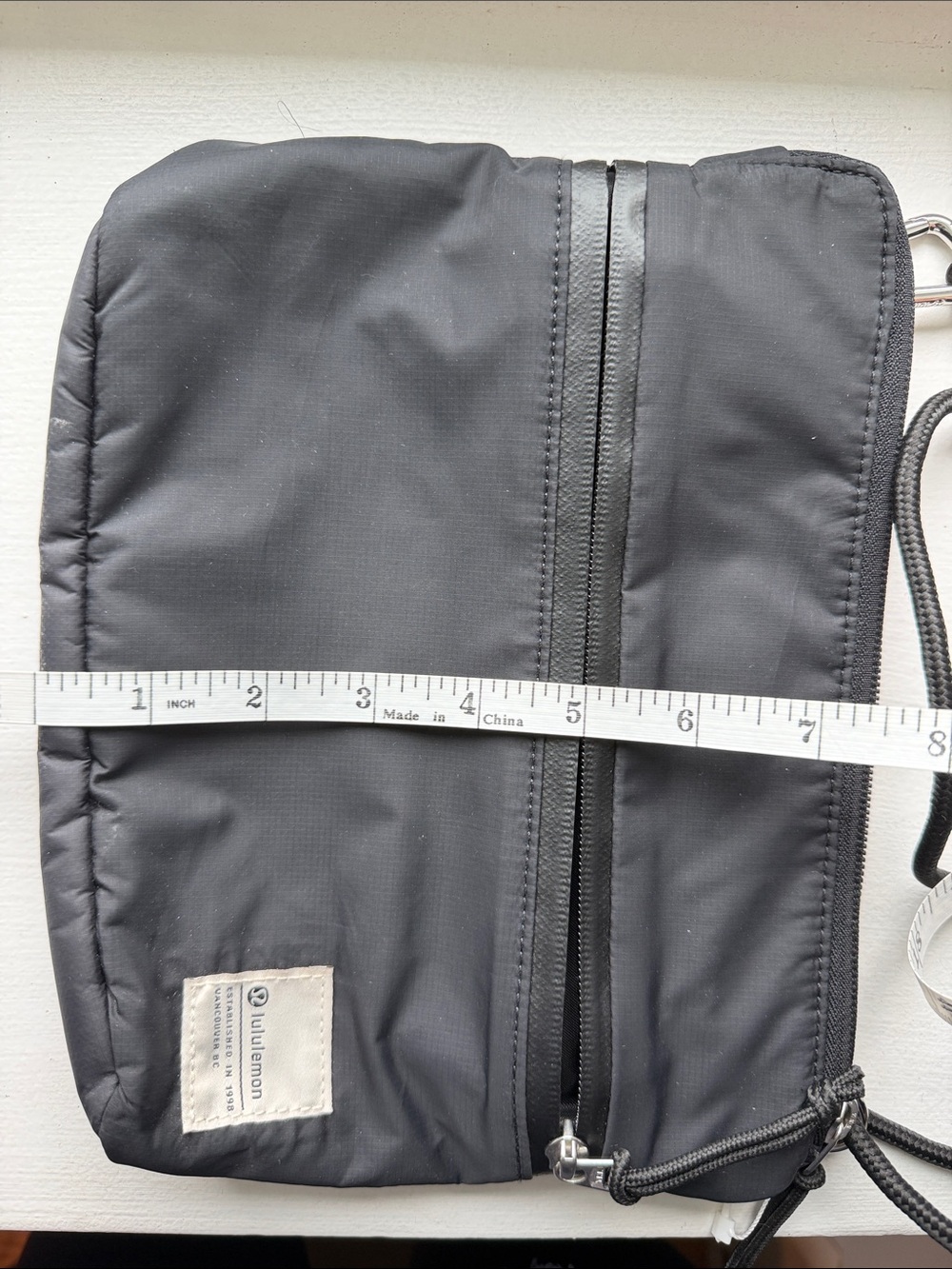 Lululemon Black Crossbody Shoulder Bag Purse - Picture 8 of 8